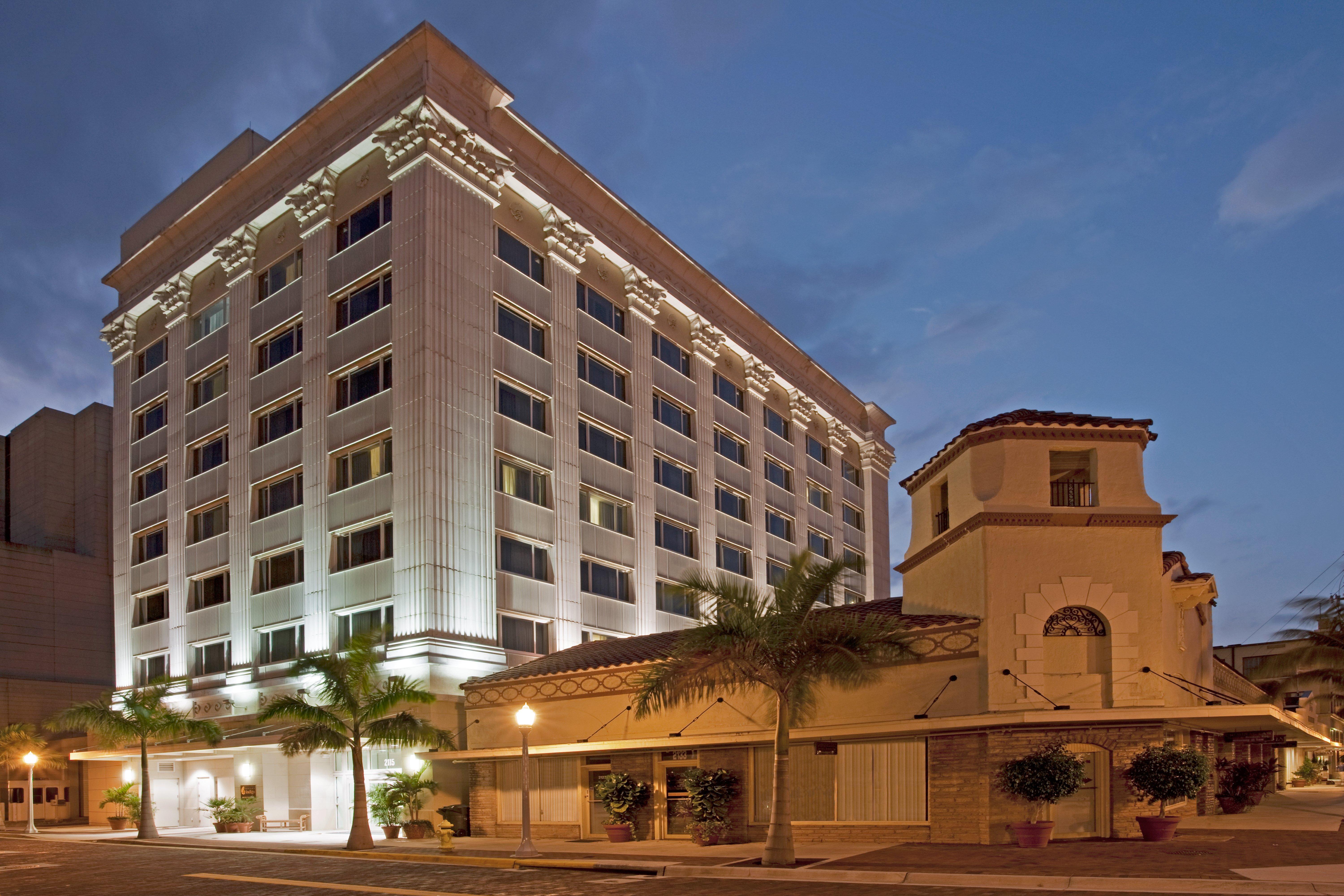 The Banyan Hotel Fort Myers, Tapestry Collection By Hilton Exterior photo